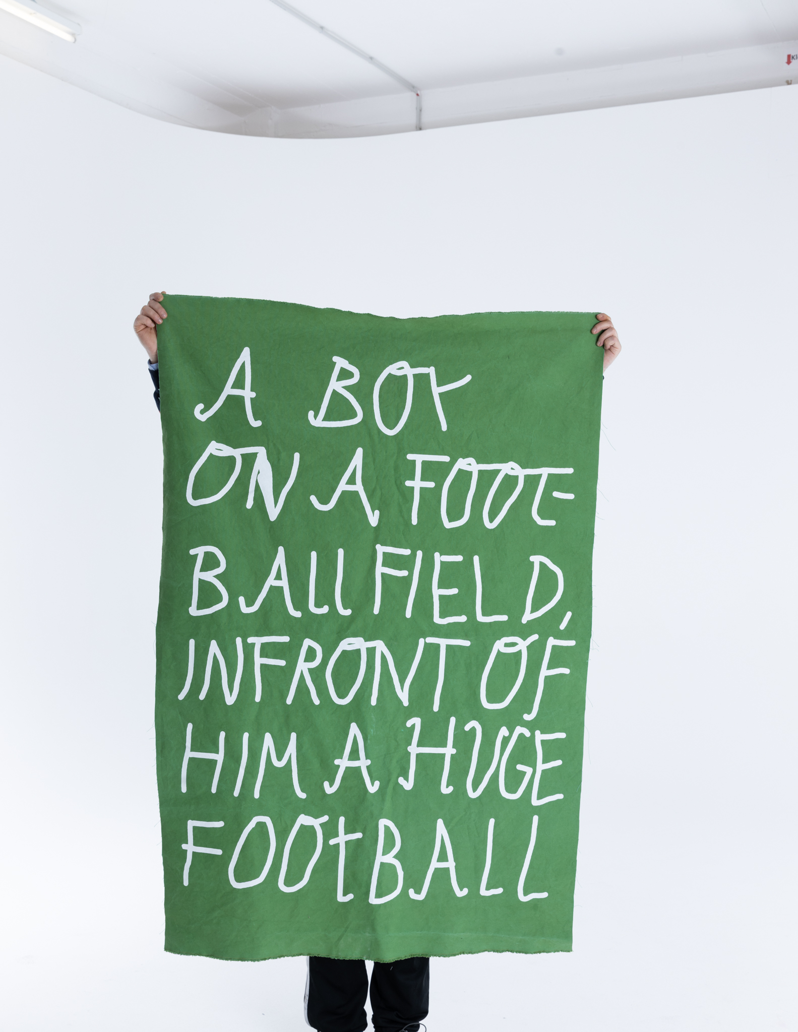 a-boy-ona-footballfield-260318-luis1708.jpg